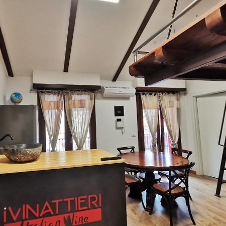 Regis B&B Camere Centro Storico キヴァッソ エクステリア 写真